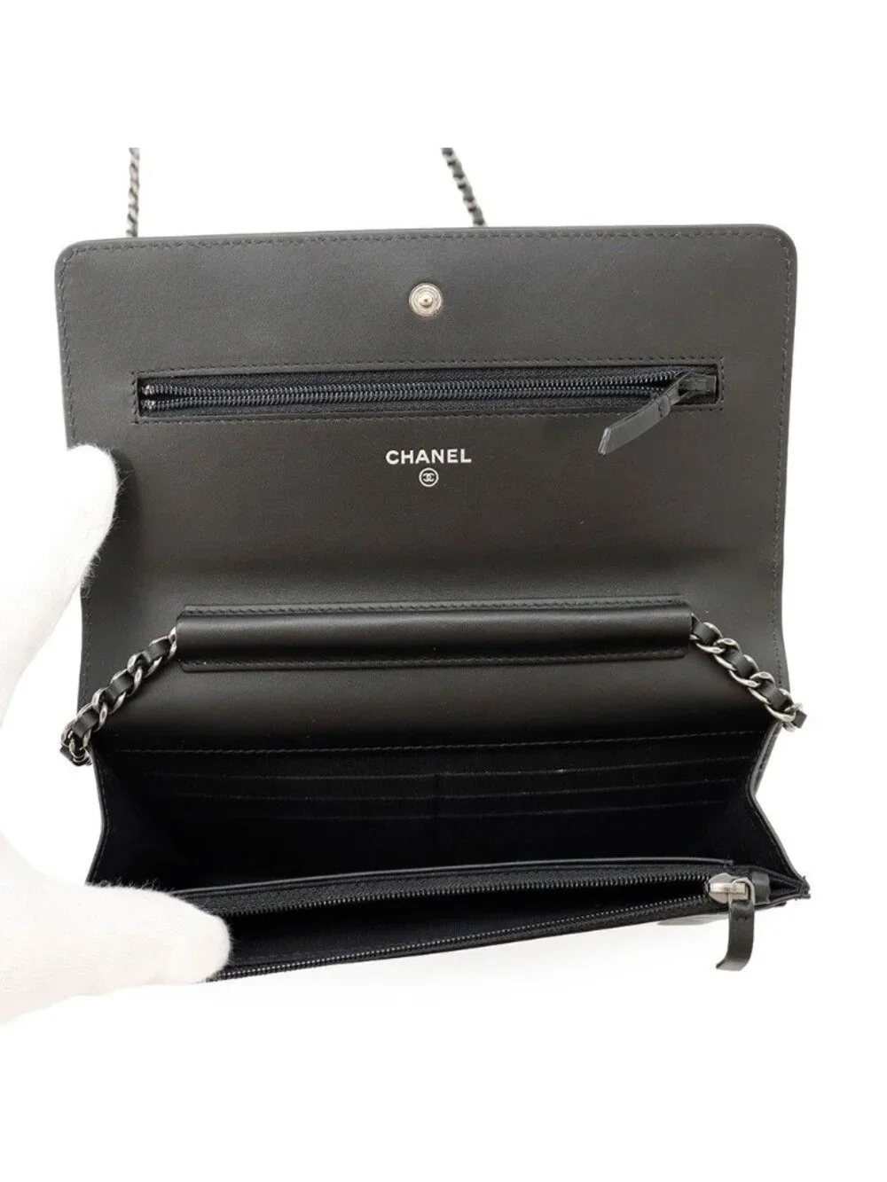 Chanel chain wallet